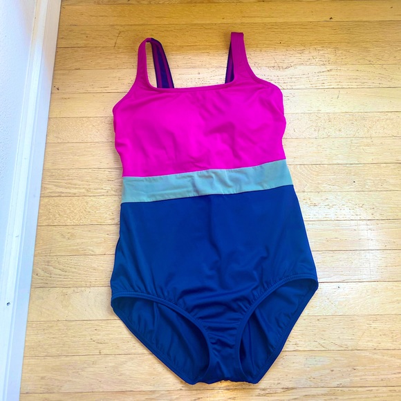 Lands' End Other - BOGO! Lands End colorblock one piece swimsuit